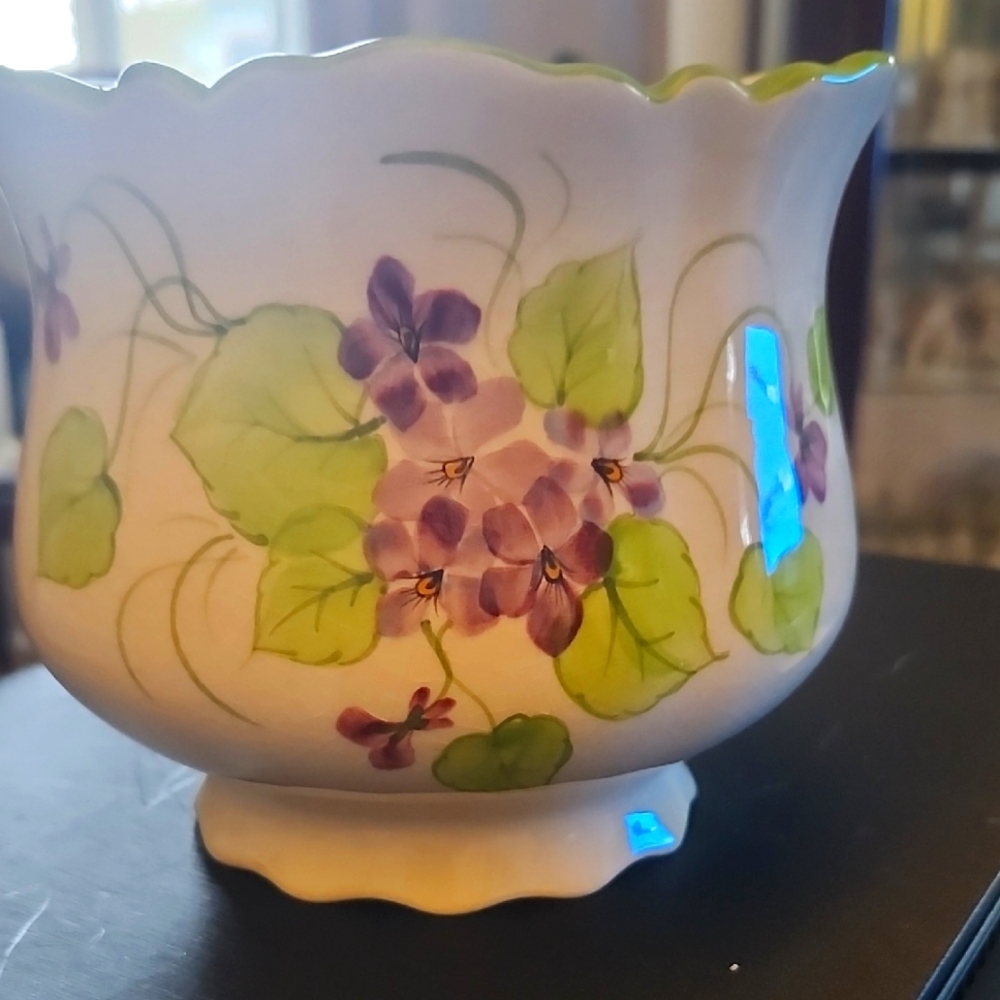 Vee Jackson Vintage Planter
